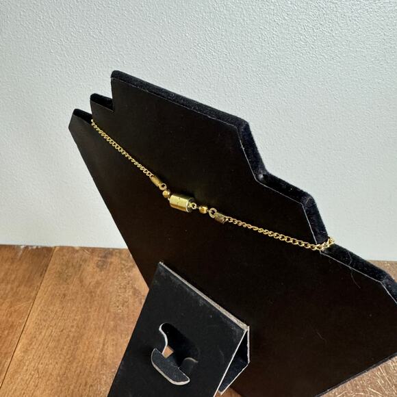Blue Resin Gold Tone Large Pendant Chain Necklace 23 inch magnetic Closure - Picture 4 of 7